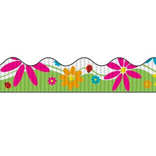 Bordette Flowers Scalloped Decorative Border, 2-1/4" x 25'
