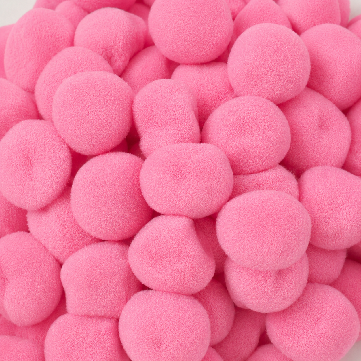 1" Pom Poms Pink